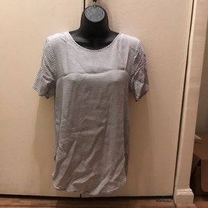 H and m T-shirt blouse